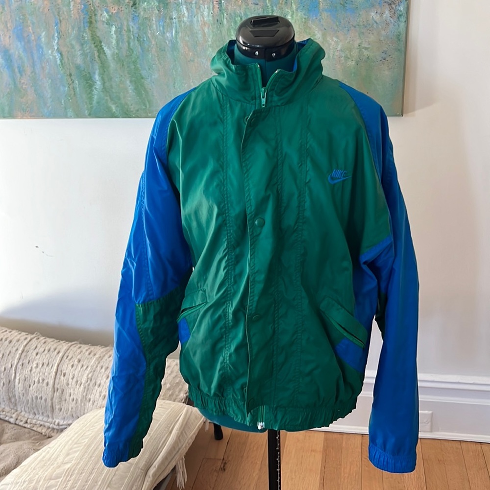 Medium Nike retro Windbreaker